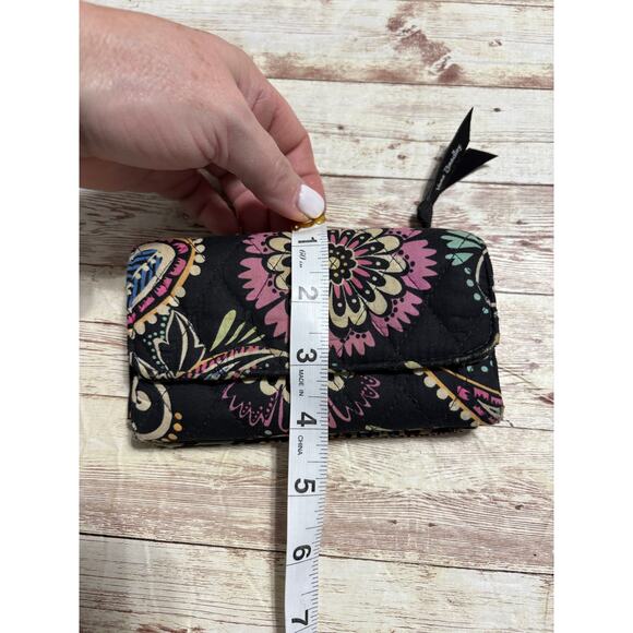 Vera Bradley Quilted Wallet Bandana Swirl Black - Picture 5 of 5